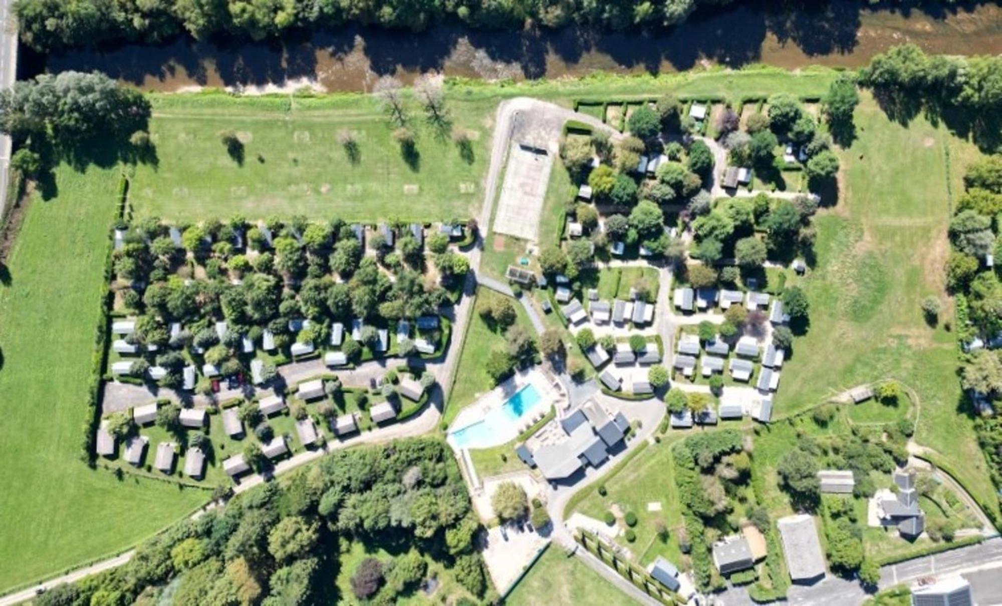 Camping Paradis Marmotel Saint-Geniez-dʼOlt Exterior foto