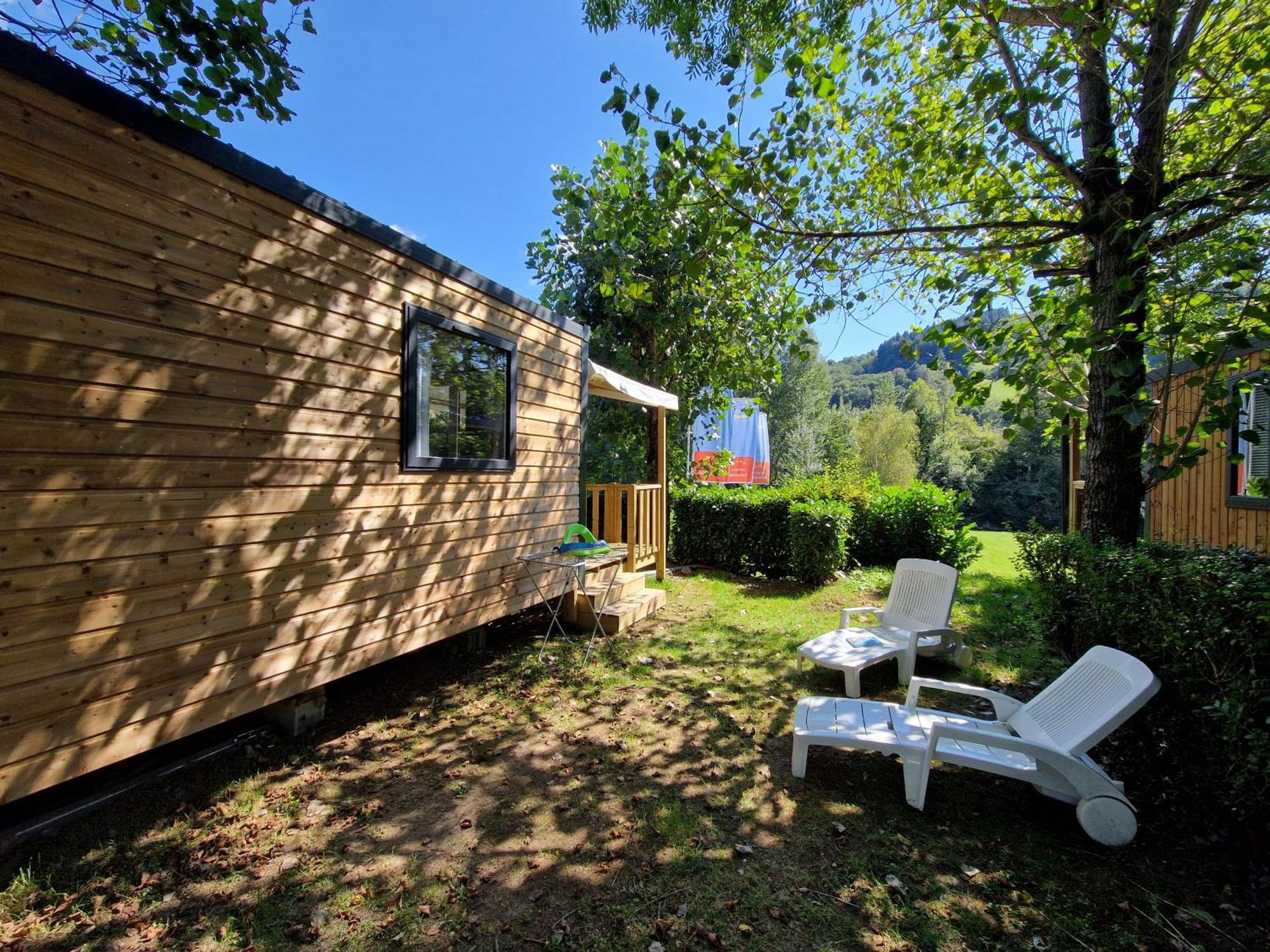 Camping Paradis Marmotel Saint-Geniez-dʼOlt Exterior foto