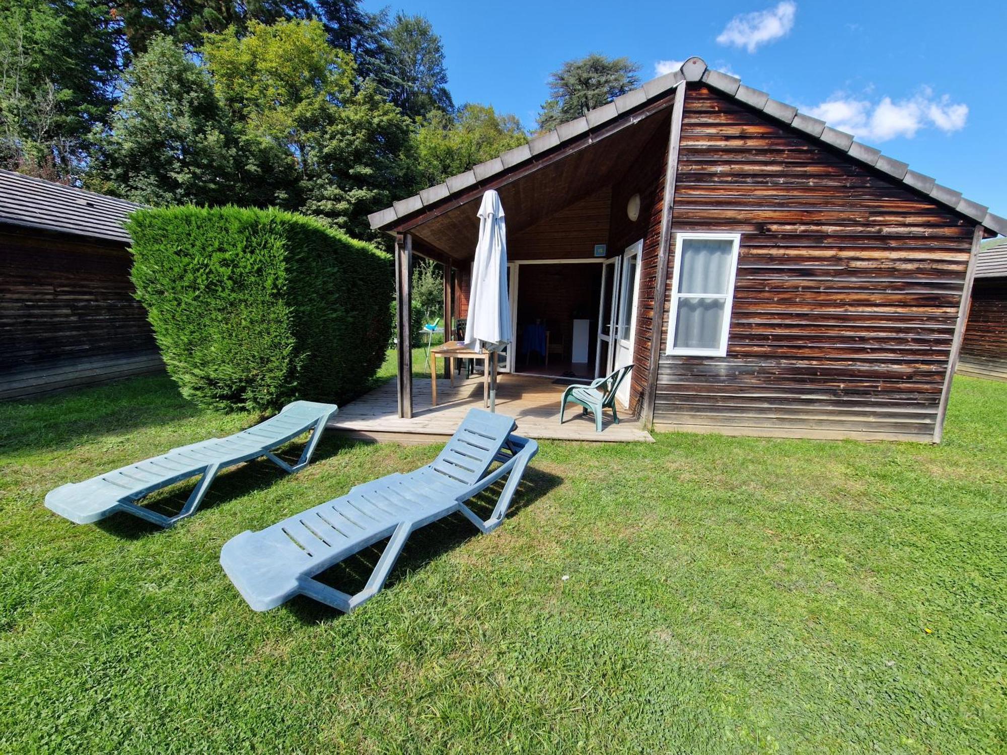 Camping Paradis Marmotel Saint-Geniez-dʼOlt Exterior foto